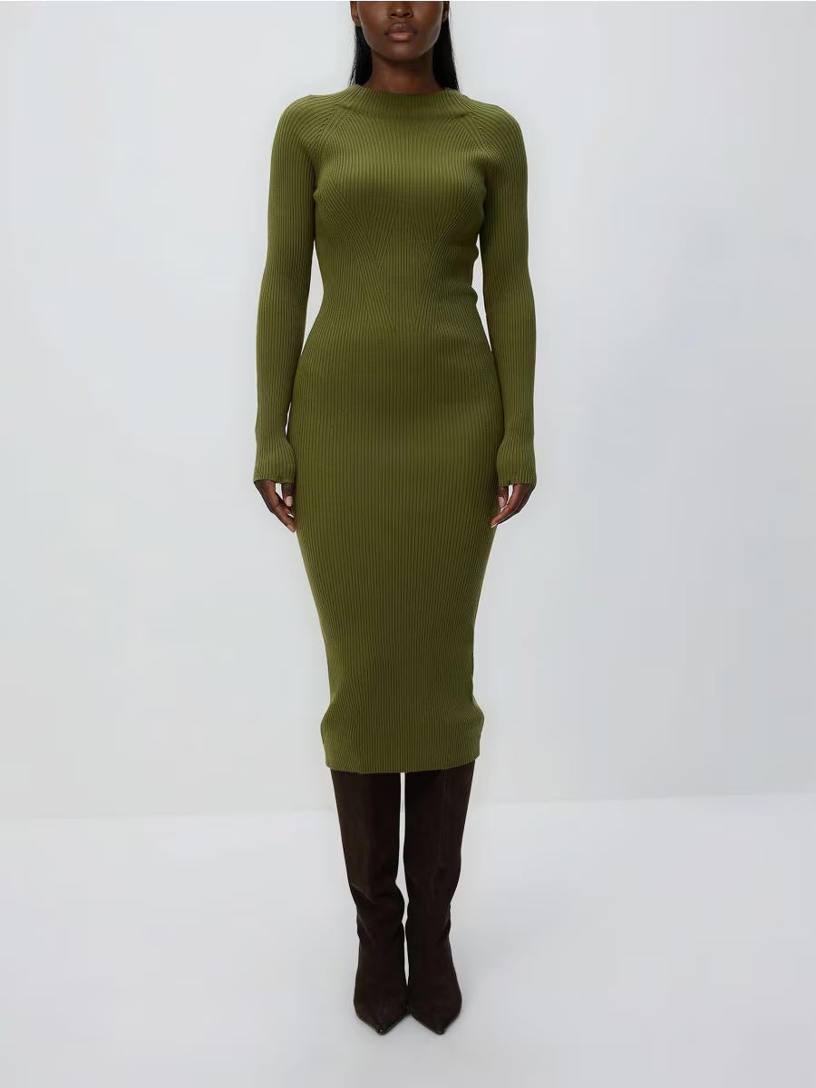 Abito in maglia a coste di viscosa color oliva chiaroAbito in maglia a coste di viscosa color oliva chiaro